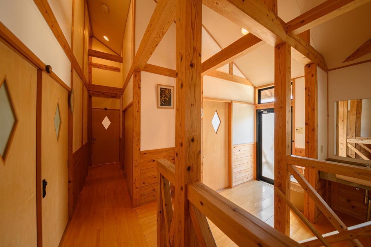 Yufuin Flora House Bed & Breakfast Exterior photo