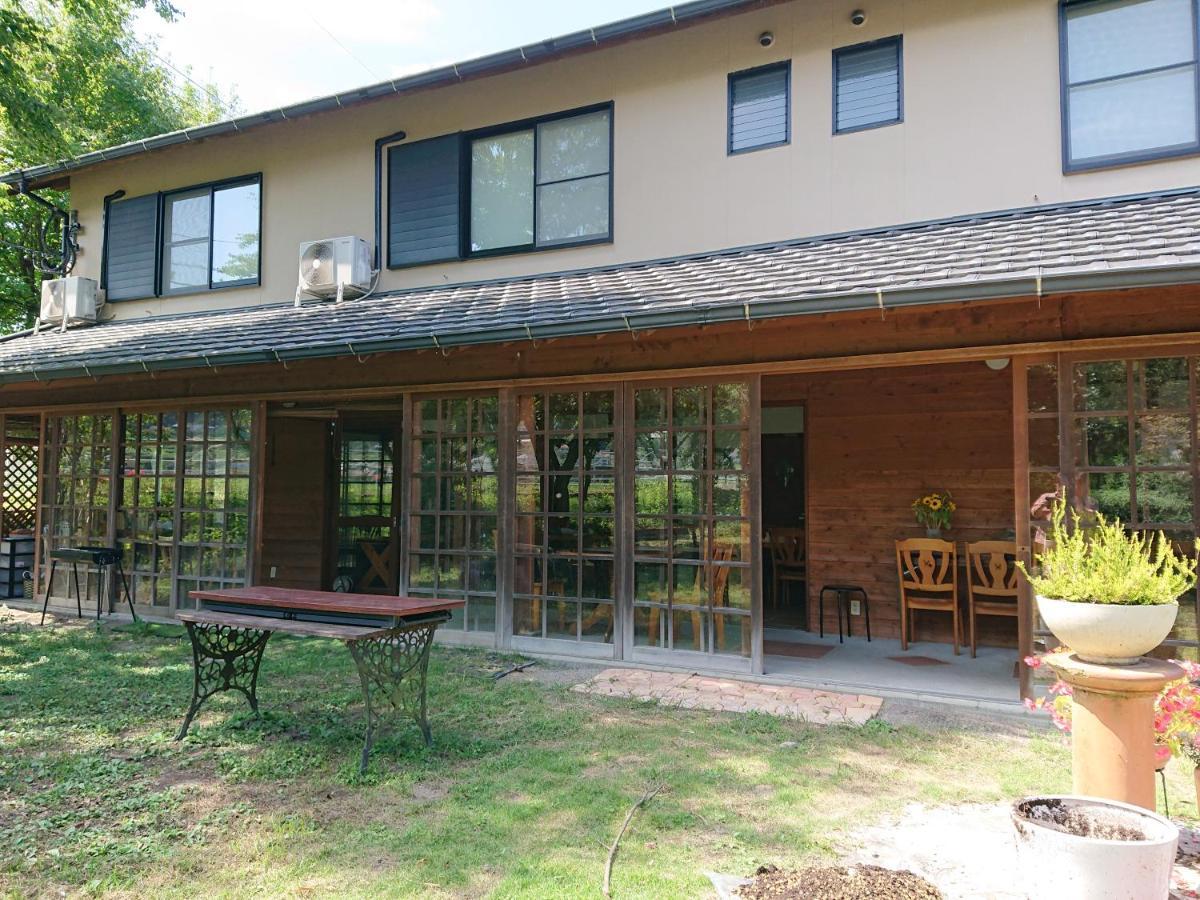 Yufuin Flora House Bed & Breakfast Exterior photo